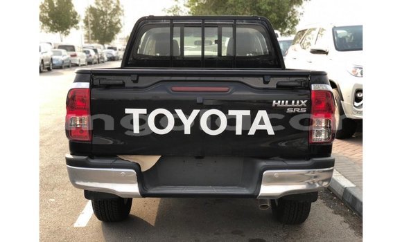Comprar Importar Toyota Hilux Preto Carro em Import - Dubai em Bengo Province Comprar Importar Toyota Hilux Preto Carro em Import - Dubai em Bengo Province