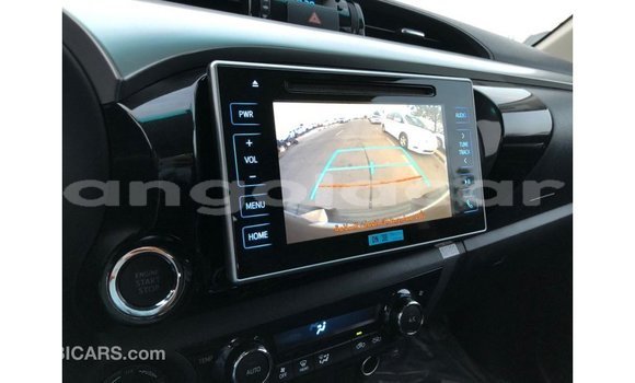 Comprar Importar Toyota Hilux Preto Carro em Import - Dubai em Bengo Province Comprar Importar Toyota Hilux Preto Carro em Import - Dubai em Bengo Province