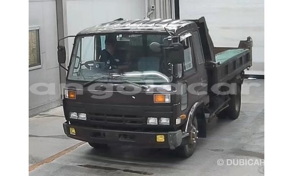 Comprar Importar Nissan Evalia Marrom Caminhão em Import - Dubai em Bengo Province Comprar Importar Nissan Evalia Marrom Caminhão em Import - Dubai em Bengo Province