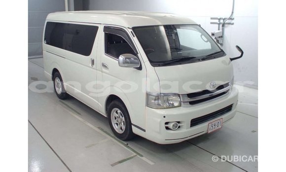 Comprar Importar Toyota Regius Branco Carro em Import - Dubai em Bengo Province Comprar Importar Toyota Regius Branco Carro em Import - Dubai em Bengo Province