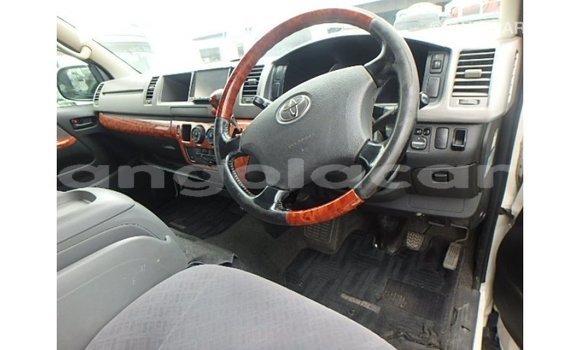 Comprar Importar Toyota Regius Branco Carro em Import - Dubai em Bengo Province Comprar Importar Toyota Regius Branco Carro em Import - Dubai em Bengo Province