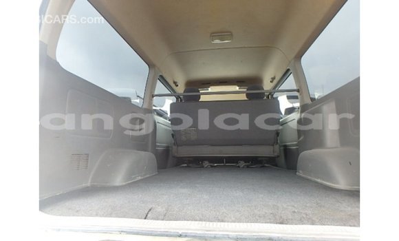 Comprar Importar Toyota Regius Branco Carro em Import - Dubai em Bengo Province Comprar Importar Toyota Regius Branco Carro em Import - Dubai em Bengo Province