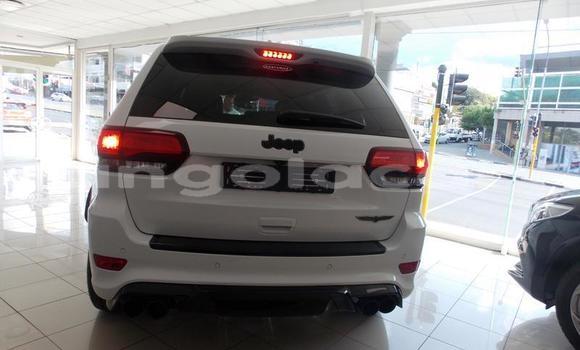 Comprar Usado Jeep Grand Cherokee SRT8 Branco Carro em Luanda em Luanda Province Comprar Usado Jeep Grand Cherokee SRT8 Branco Carro em Luanda em Luanda Province