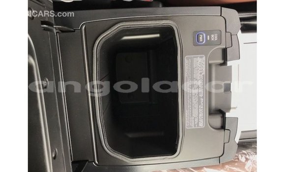 Comprar Importar Toyota Land Cruiser Branco Carro em Import - Dubai em Bengo Province Comprar Importar Toyota Land Cruiser Branco Carro em Import - Dubai em Bengo Province