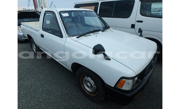 Comprar Importar Toyota Hilux Branco Carro em Import - Dubai em Bengo Province Comprar Importar Toyota Hilux Branco Carro em Import - Dubai em Bengo Province