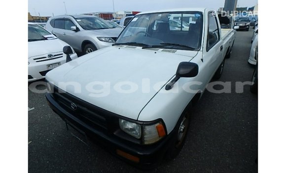 Comprar Importar Toyota Hilux Branco Carro em Import - Dubai em Bengo Province Comprar Importar Toyota Hilux Branco Carro em Import - Dubai em Bengo Province