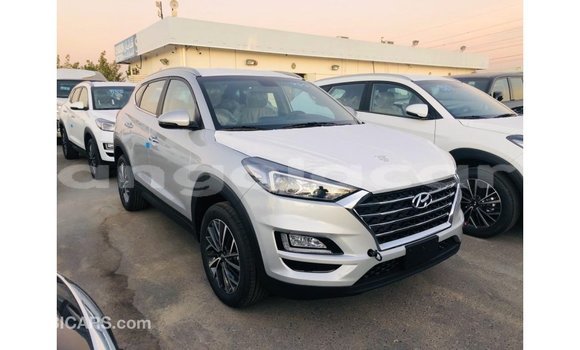 Comprar Importar Hyundai Tucson Outro Carro em Import - Dubai em Bengo Province Comprar Importar Hyundai Tucson Outro Carro em Import - Dubai em Bengo Province