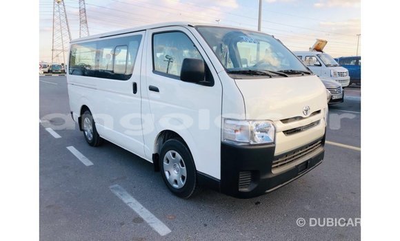 Comprar Importar Toyota Hiace Branco Carro em Import - Dubai em Bengo Province Comprar Importar Toyota Hiace Branco Carro em Import - Dubai em Bengo Province
