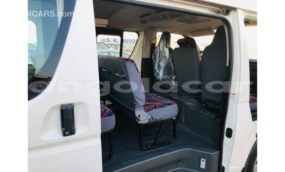 Comprar Importar Toyota Hiace Branco Carro em Import - Dubai em Bengo Province Comprar Importar Toyota Hiace Branco Carro em Import - Dubai em Bengo Province