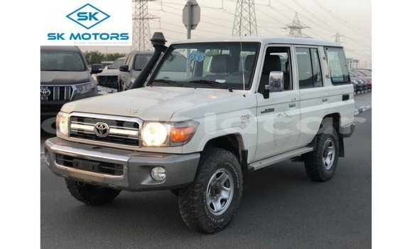 Comprar Importar Toyota Land Cruiser Branco Carro em Import - Dubai em Bengo Province