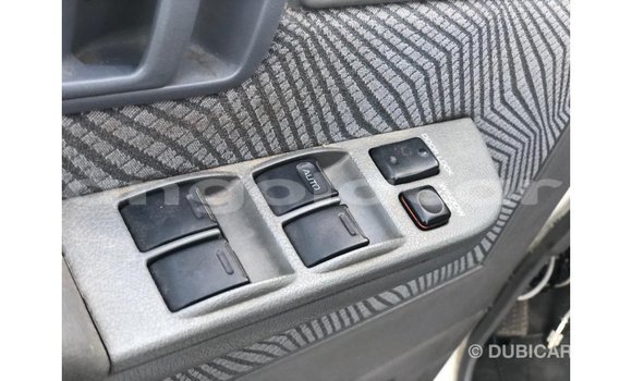 Acheter Import Voiture Toyota Land Cruiser Blanc à Import - Dubai, Province de Bengo Acheter Import Voiture Toyota Land Cruiser Blanc à Import - Dubai, Province de Bengo