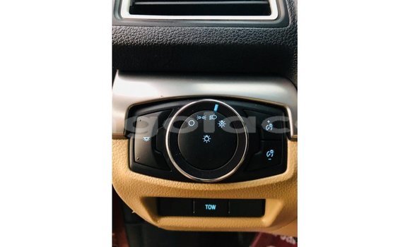 Comprar Importar Ford Explorer Vermelho Carro em Import - Dubai em Bengo Province Comprar Importar Ford Explorer Vermelho Carro em Import - Dubai em Bengo Province