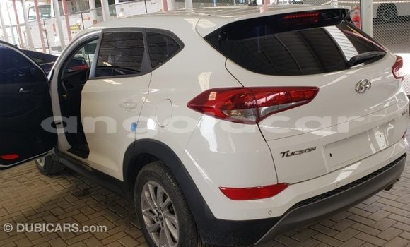 Acheter Import Voiture Hyundai Tucson Blanc à Import - Dubai, Province de Bengo Acheter Import Voiture Hyundai Tucson Blanc à Import - Dubai, Province de Bengo