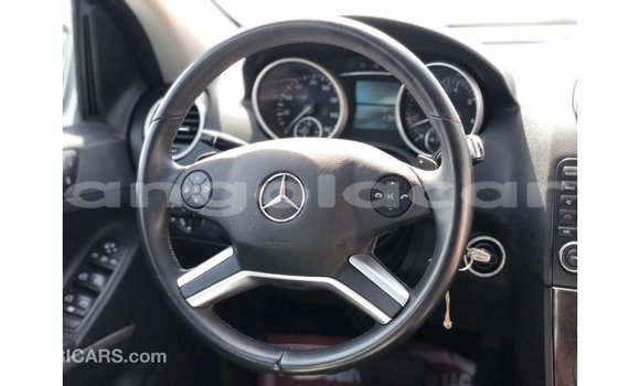 Comprar Importar Mercedes-Benz 190 Outro Carro em Import - Dubai em Bengo Province Comprar Importar Mercedes-Benz 190 Outro Carro em Import - Dubai em Bengo Province