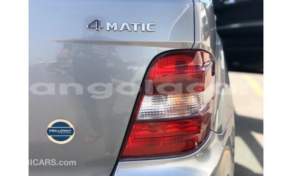 Comprar Importar Mercedes-Benz 190 Outro Carro em Import - Dubai em Bengo Province Comprar Importar Mercedes-Benz 190 Outro Carro em Import - Dubai em Bengo Province