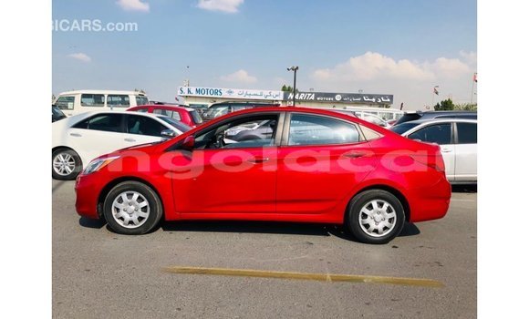 Acheter Import Voiture Hyundai Accent Rouge à Import - Dubai, Province de Bengo Acheter Import Voiture Hyundai Accent Rouge à Import - Dubai, Province de Bengo