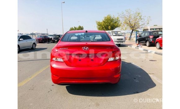 Acheter Import Voiture Hyundai Accent Rouge à Import - Dubai, Province de Bengo Acheter Import Voiture Hyundai Accent Rouge à Import - Dubai, Province de Bengo