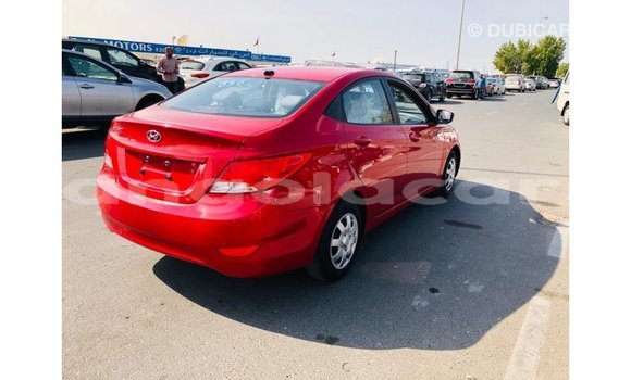 Acheter Import Voiture Hyundai Accent Rouge à Import - Dubai, Province de Bengo Acheter Import Voiture Hyundai Accent Rouge à Import - Dubai, Province de Bengo