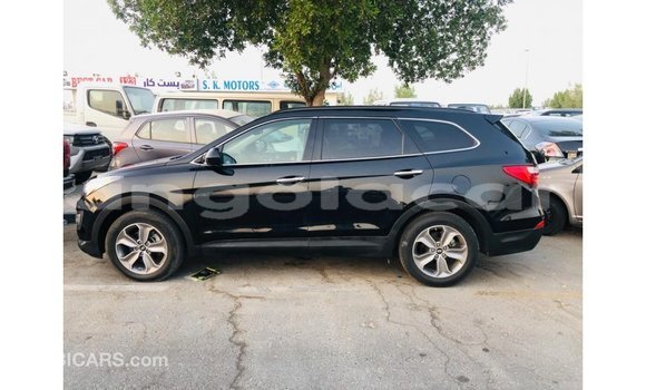 Acheter Import Voiture Hyundai Santa Fe Noir à Import - Dubai, Province de Bengo Acheter Import Voiture Hyundai Santa Fe Noir à Import - Dubai, Province de Bengo
