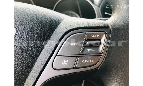 Acheter Import Voiture Hyundai Santa Fe Noir à Import - Dubai, Province de Bengo Acheter Import Voiture Hyundai Santa Fe Noir à Import - Dubai, Province de Bengo