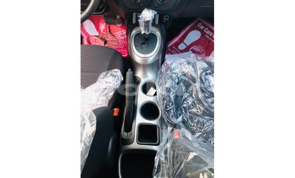 Acheter Import Voiture Nissan Juke Rouge à Import - Dubai, Province de Bengo Acheter Import Voiture Nissan Juke Rouge à Import - Dubai, Province de Bengo