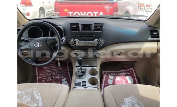 Buy Import Toyota Highlander Blue Car in Import - Dubai in Bengo Province Buy Import Toyota Highlander Blue Car in Import - Dubai in Bengo Province