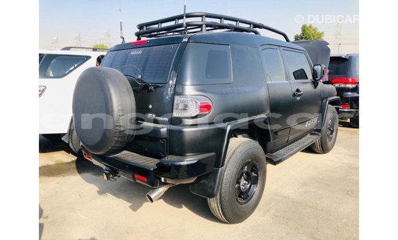 Acheter Import Voiture Toyota FJ Cruiser Noir à Import - Dubai, Province de Bengo Acheter Import Voiture Toyota FJ Cruiser Noir à Import - Dubai, Province de Bengo