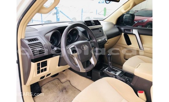 Comprar Importar Toyota Prado Branco Carro em Import - Dubai em Bengo Province Comprar Importar Toyota Prado Branco Carro em Import - Dubai em Bengo Province