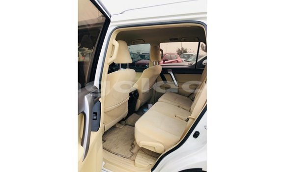 Comprar Importar Toyota Prado Branco Carro em Import - Dubai em Bengo Province Comprar Importar Toyota Prado Branco Carro em Import - Dubai em Bengo Province