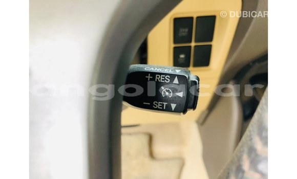Comprar Importar Toyota Prado Branco Carro em Import - Dubai em Bengo Province Comprar Importar Toyota Prado Branco Carro em Import - Dubai em Bengo Province