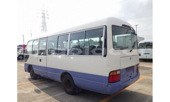 Comprar Importar Toyota Coaster Branco Carro em Import - Dubai em Bengo Province Comprar Importar Toyota Coaster Branco Carro em Import - Dubai em Bengo Province