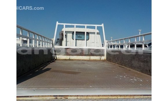 Comprar Importar Toyota Dyna Branco Carro em Import - Dubai em Bengo Province Comprar Importar Toyota Dyna Branco Carro em Import - Dubai em Bengo Province