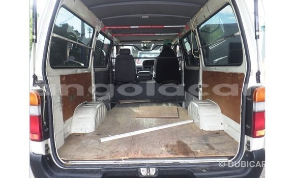 Comprar Importar Toyota Hiace Branco Carro em Import - Dubai em Bengo Province Comprar Importar Toyota Hiace Branco Carro em Import - Dubai em Bengo Province