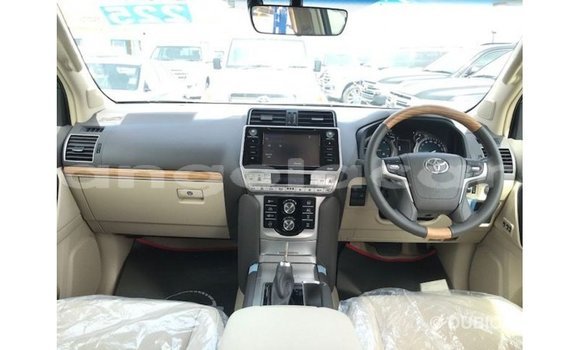 Comprar Importar Toyota Prado Branco Carro em Import - Dubai em Bengo Province Comprar Importar Toyota Prado Branco Carro em Import - Dubai em Bengo Province