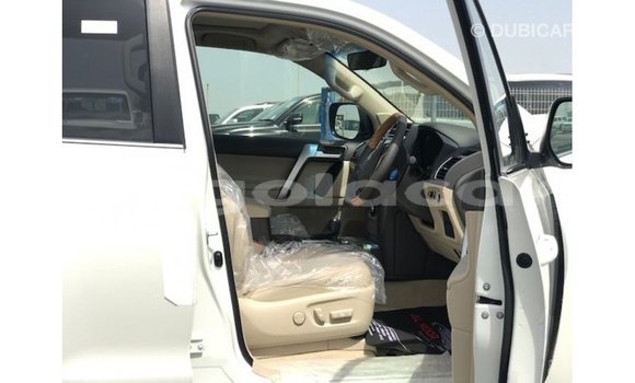Comprar Importar Toyota Prado Branco Carro em Import - Dubai em Bengo Province Comprar Importar Toyota Prado Branco Carro em Import - Dubai em Bengo Province