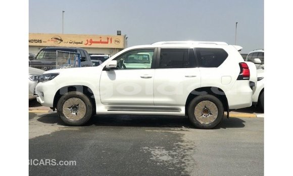 Comprar Importar Toyota Prado Branco Carro em Import - Dubai em Bengo Province Comprar Importar Toyota Prado Branco Carro em Import - Dubai em Bengo Province