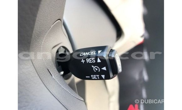 Comprar Importar Toyota Prado Branco Carro em Import - Dubai em Bengo Province Comprar Importar Toyota Prado Branco Carro em Import - Dubai em Bengo Province