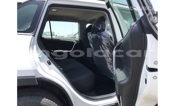 Buy Import Toyota 4Runner White Car in Import - Dubai in Bengo Province Buy Import Toyota 4Runner White Car in Import - Dubai in Bengo Province