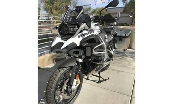 Comprar Usado BMW R1200GS Adventure Prata Moto em Luanda em Luanda Province Comprar Usado BMW R1200GS Adventure Prata Moto em Luanda em Luanda Province