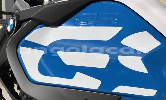 Comprar Usado BMW R1200GS Adventure Prata Moto em Luanda em Luanda Province Comprar Usado BMW R1200GS Adventure Prata Moto em Luanda em Luanda Province