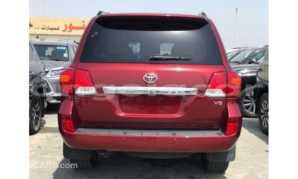 Comprar Importar Toyota Land Cruiser Vermelho Carro em Import - Dubai em Bengo Province Comprar Importar Toyota Land Cruiser Vermelho Carro em Import - Dubai em Bengo Province