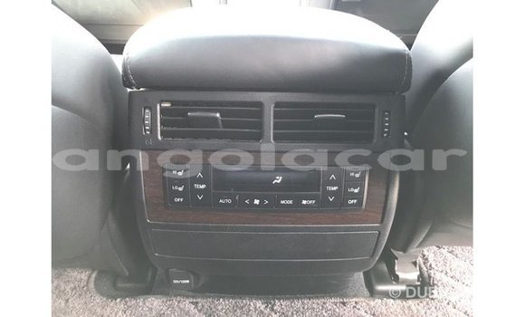 Comprar Importar Toyota Land Cruiser Branco Carro em Import - Dubai em Bengo Province Comprar Importar Toyota Land Cruiser Branco Carro em Import - Dubai em Bengo Province