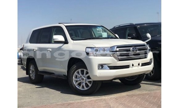 Comprar Importar Toyota Land Cruiser Branco Carro em Import - Dubai em Bengo Province
