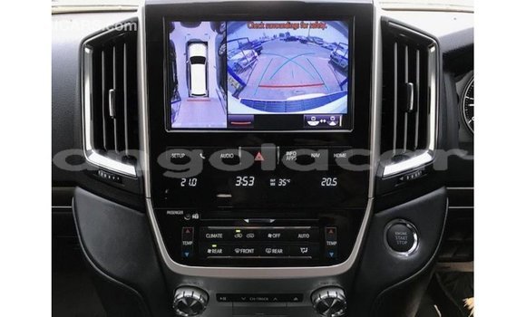 Comprar Importar Toyota Land Cruiser Branco Carro em Import - Dubai em Bengo Province Comprar Importar Toyota Land Cruiser Branco Carro em Import - Dubai em Bengo Province