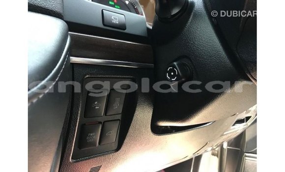 Comprar Importar Toyota Land Cruiser Branco Carro em Import - Dubai em Bengo Province Comprar Importar Toyota Land Cruiser Branco Carro em Import - Dubai em Bengo Province