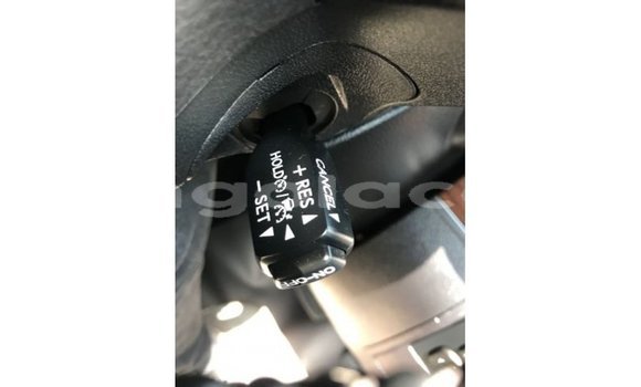 Comprar Importar Toyota Land Cruiser Branco Carro em Import - Dubai em Bengo Province Comprar Importar Toyota Land Cruiser Branco Carro em Import - Dubai em Bengo Province