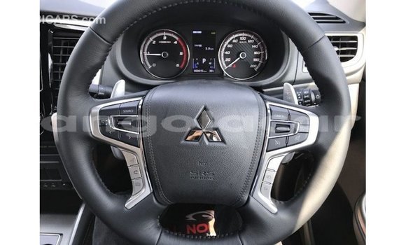 Comprar Importar Mitsubishi i Azul Carro em Import - Dubai em Bengo Province Comprar Importar Mitsubishi i Azul Carro em Import - Dubai em Bengo Province