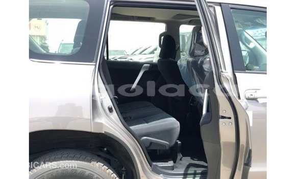 Comprar Importar Toyota Prado Marrom Carro em Import - Dubai em Bengo Province Comprar Importar Toyota Prado Marrom Carro em Import - Dubai em Bengo Province