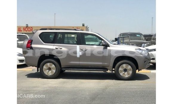 Comprar Importar Toyota Prado Marrom Carro em Import - Dubai em Bengo Province Comprar Importar Toyota Prado Marrom Carro em Import - Dubai em Bengo Province