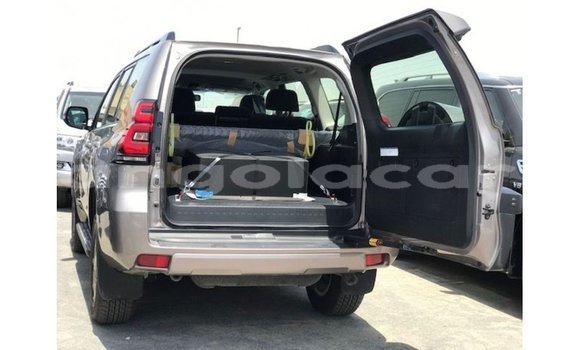 Comprar Importar Toyota Prado Marrom Carro em Import - Dubai em Bengo Province Comprar Importar Toyota Prado Marrom Carro em Import - Dubai em Bengo Province